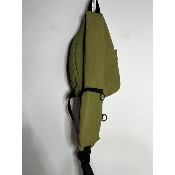 Free People Movement Renegade Sling Bag
Like New condition - Picture 3 of 6